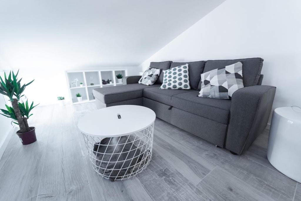 Buhardilla Comillas Beach En Primera Linea De Playa, Wifi, Netflix Ngoại thất bức ảnh